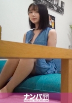 百戦錬磨のナンパ師のヤリ部屋で、連れ込みSEX隠し撮り 330 え！？こんなにエロいの！？第一印象とのギャップが凄すぎるGカップ少女をゲット。手錠をつけて色白ボディを好き放題に弄られ、甲高いアニメ声で「イっちゃうーッ！！」と乱れまくり！！