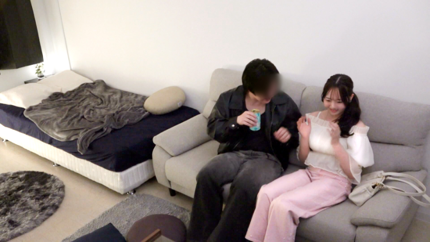 ことね 25歳 アパレル店員 百戦錬磨のナンパ師のヤリ部屋で、連れ込みSEX隠し撮り 200GANA-3449 サンプル画像2