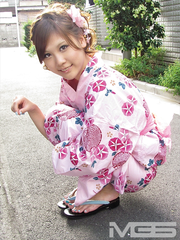 コスプレ女、宅配します。西山希_10