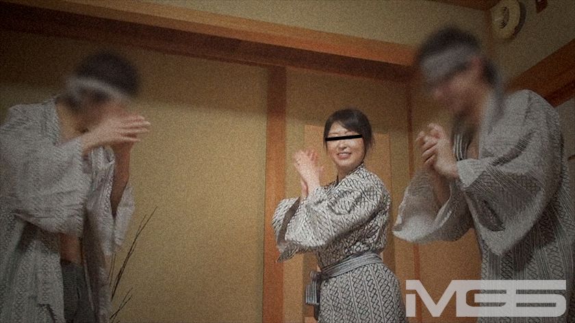 堅物の妻を騙して全裸で宴会芸をさせたら…N子(38) N美(29)