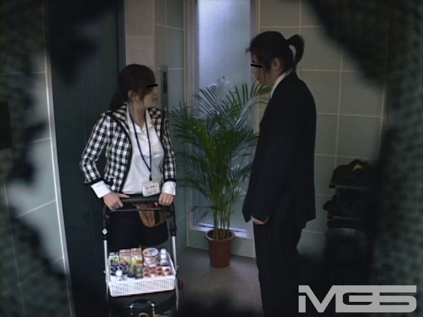 どこまでヤレる!?ドリンクレディーのお姉さん