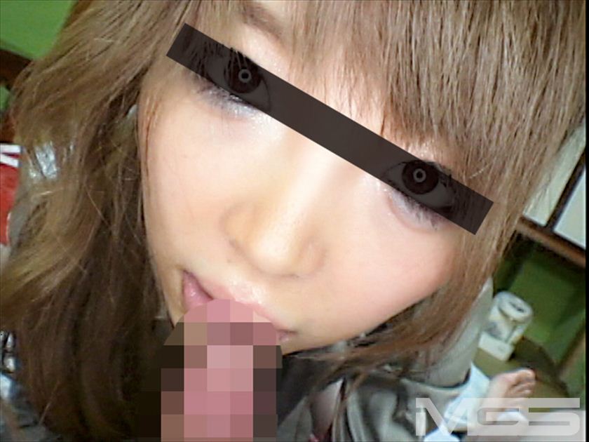 パチスロ女店員を万枚エサに連れ出して部屋FUCK激撮 画像4