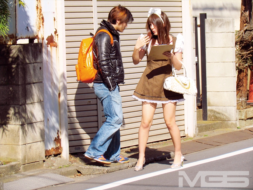 逆ナン痴女軍団のチンチン狩り_8