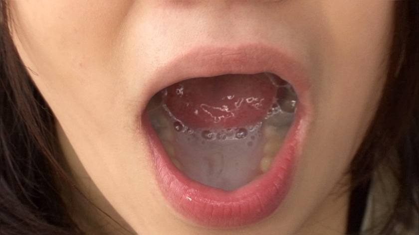 素人女性アルバイト ザーメンごっくんフェラチオ 精飲初体験17名_11