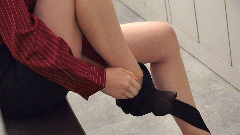 パンスト美脚秘書に丁寧語を使われながら上から目線で痴女られて… 2 画像16