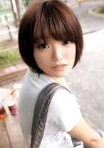 はるみ 22歳 人妻