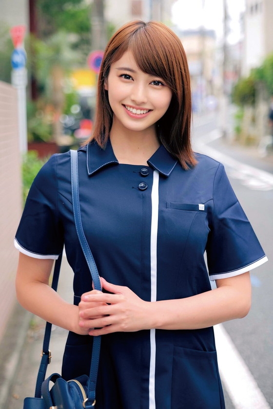 一流百貨店に勤務する清楚で品格漂う美容部員さんが童貞君とくちSEX！キス未経験男子に唇が素敵なキス好き女子がDキス、舌吸い、舌挿入、舌激ピストン！顔中よだれまみれで恍惚絶頂！下のお口も濡れ濡れになってま●こでも生中童貞筆おろし！！ ひとみさん まひるさん 画像5