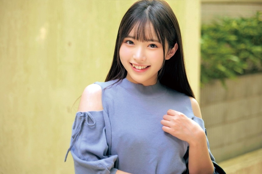 顔よりデカい！腕より太い！口に入れたら絶対アゴ外れるwwワールドクラスのデカチンと素人女子大生が奇跡のマッチング！デカチンオイル素股に挑戦！？ギンギンに勃起したモンスターを赤面まんコキ！濡れてしまった敏感オマ○コに奥まで無理やりねじ込みブチッメリメリメリ！！ ひかるちゃん もなかちゃん 俺の素人-Z- SECOND IMPACT 765ORECS-506 サンプル画像1