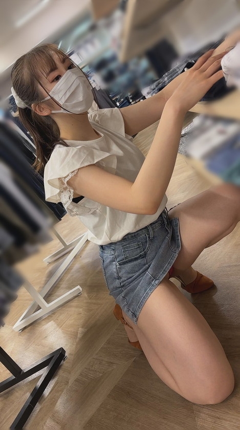 ヤリたいアパレルスタッフ24時間監視 その後連れ込み生ハメ好き放題 AさんとYさん 画像1