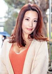 西新宿で見つけた二人組の美魔女さん みずほ43歳