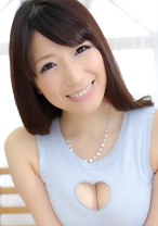 Gカップ巨乳のお姉さんに筆下ろしされる童貞君