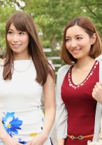 横浜みなとみらいで見つけた美魔女二人組 さくらさん38歳・千佳さん36歳。