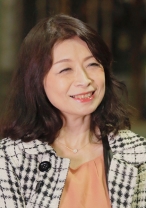 大久保の戸建てにお住まいのさゆりさん!フロントが紐で面積が激狭のガチのエロパンティを脱がすとなんとパイパン!キュート過ぎる63歳のリアルガチSEX!!