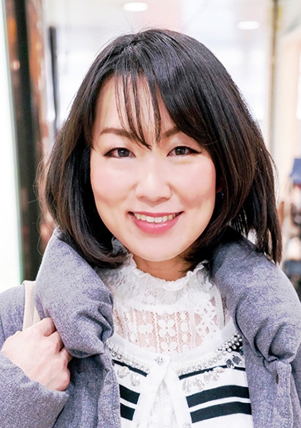 街で声をかけた美熟女さんをハメ撮り。まさよ44歳。