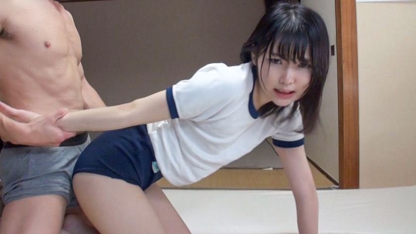 むちむちデカ尻 神ブルマ 涼花くるみ 美少女やぽっちゃり娘にピチピチブルマ&体操着を着せ、ハミパン、ムレムレワレメを毛穴まで見えるほどの超ドアップ接写！さらに尻コキ、着衣お漏らし放尿やブルマぶっかけ等ブルマ好きに送る完全着衣フェチAV_16