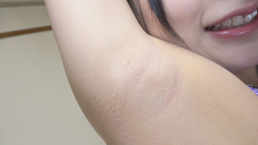 由良かな 濡れてテカってピッタリ密着 神競泳水着 可愛い女子の競泳水着姿をじっとりと堪能!着替え盗撮から始まり貧乳から巨乳にパイパン、ハミ毛、ジョリワキ等のフェチ接写やローションソーププレイや競泳水着ぶっかけ等を完全着衣で楽しむAV 画像1