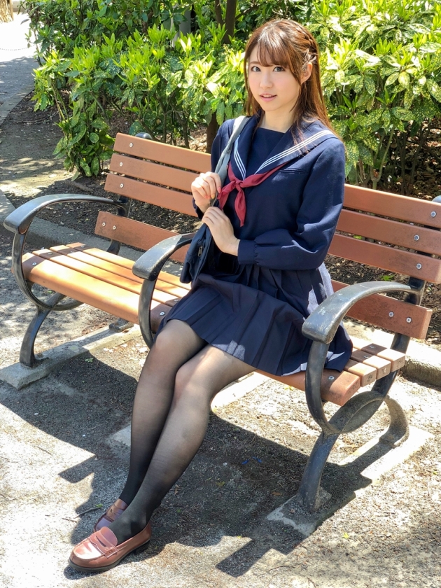 神パンスト 沖田里緒 人妻や母、働く制服OL等やらしい熟女の美脚を包んだ生ナマしいパンストを完全着衣でムレた足裏からつま先を味わい尽くす！オナニーや顔騎や足コキ、時には中出し時にはお尻にコスってぶっかけとやりたい放題！発情させられた女の変態絶頂プレイを楽しむフェチAV_0