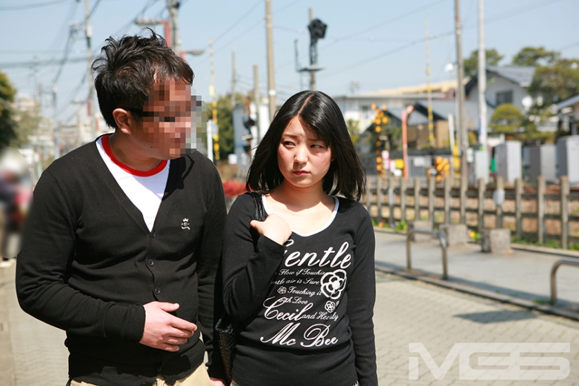 軽い気持ちでAV出演した現役女子大生が弱みにつけ込まれてヤラれちゃった_5