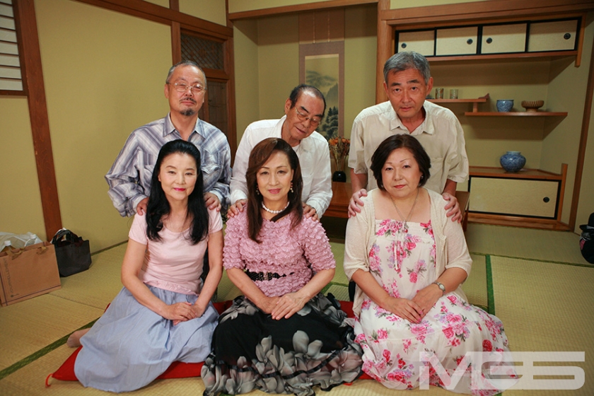 還暦過ぎてもSEXは現役！貪欲シニア世代の集会に潜入 サンプル画像 4枚目以降