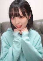 ゆい(23):女優 森●葵激似!スレンダー体系x潮吹き体質美女と自宅でハメ撮り。