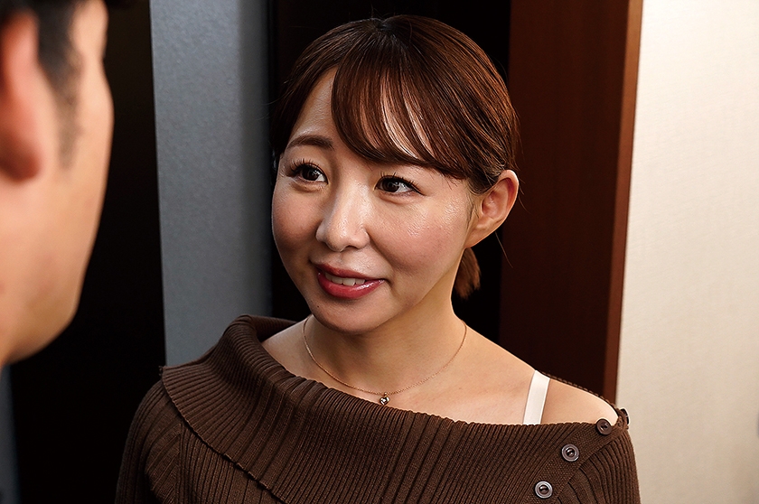 一見普通のおばさん家政婦だが、実は女王様気質のド痴女だった！？ 成宮いろは_0