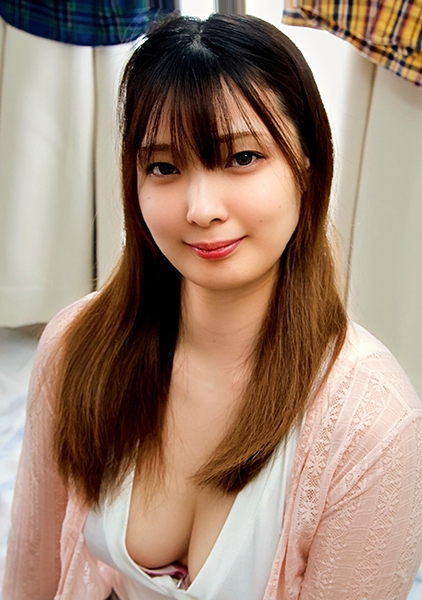 栄木麻里亜