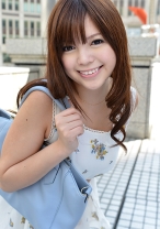 
                        伊藤りな
    