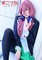 
                        【中出し】厳選美少女にコスプレさせてオレの子を孕ませる！【中●三玖】
    