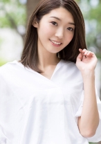 renon スレンダー美人