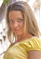 
                        ビアンカ from フランス
    