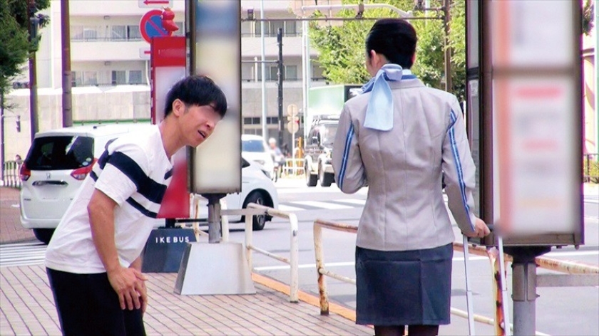 現役キャビンアテンダントの皆さん！童貞君の筆おろし『おもてなし』してくれませんか？素股という言葉を知らない別世界の住人に包茎ち○ぽ擦りつけてそのままヌルンッ！メス堕ちした空の女神にドピュドピュ生中出し！極上美人CA厳選スペシャル_8