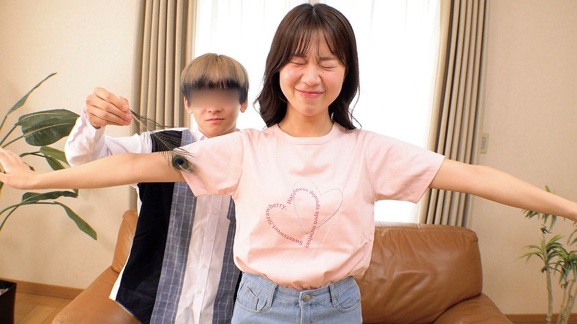 声出しちゃダメ！動いちゃダメ！感じちゃダメ！絶対に気持ちよくなってはイケないくすぐり我慢ゲームに素人女子大生が挑戦！成功したら賞金GET！失敗したら即ズボ生ハメ生中出しセックス！ 画像2