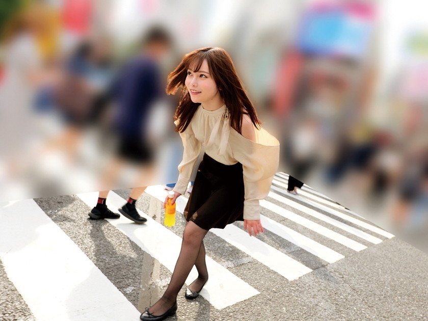 素人美少女とリモコンバイブお散歩 11 -黒パンストキャリアウーマン編- 「もう我慢できません…//」人ごみの中、黒パンスト美脚ガクブル震わせイキまくってしまうOLたち!人生初の羞恥プレイでまさかのエロスイッチオン!車移動中も大胆カーオナニー!最後はホテルで心行くまで生セックス! 画像2