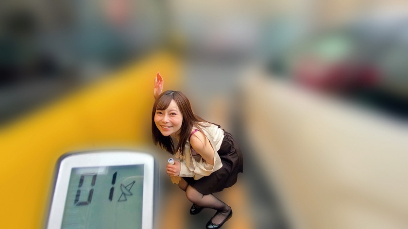 素人美少女とリモコンバイブお散歩 11 -黒パンストキャリアウーマン編- 「もう我慢できません…//」人ごみの中、黒パンスト美脚ガクブル震わせイキまくってしまうOLたち!人生初の羞恥プレイでまさかのエロスイッチオン!車移動中も大胆カーオナニー!最後はホテルで心行くまで生セックス! 画像4