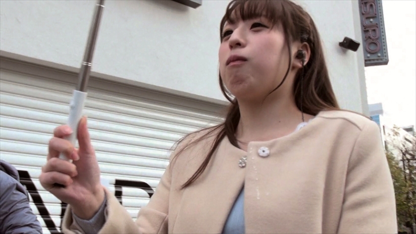 お口の中に3発以上のザーメンを入れて池袋・秋葉原・中野を野外散歩！頬袋でぐちゅぐちゅ泡立つザーメン！街中で大きく羞恥開口！舌上の精子を味わいながら、最後は人前でごっくん！ 水城りの 柑南るか 最上晶 いろは 美咲かのん_13