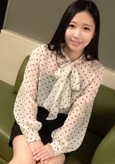 【初撮り】【保育士さんの裏バイト】【セックスが大好きで..】性欲旺盛な笑顔が可愛い保育士は膣内を巨根で抉られて切ない声で感じる。 ネットでAV応募→AV体験撮影 1155_img