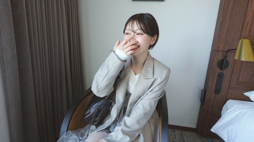 社会人2年目のフレッシュ美女【かほさん】 若々しい透き通る肌とスレンダー曲線美が淫らに捩れる至高のSEX！！ 【初撮り】ネットでAV応募→AV体験撮影 2435 ｜ SIRO-5542 画像1 siro-5542