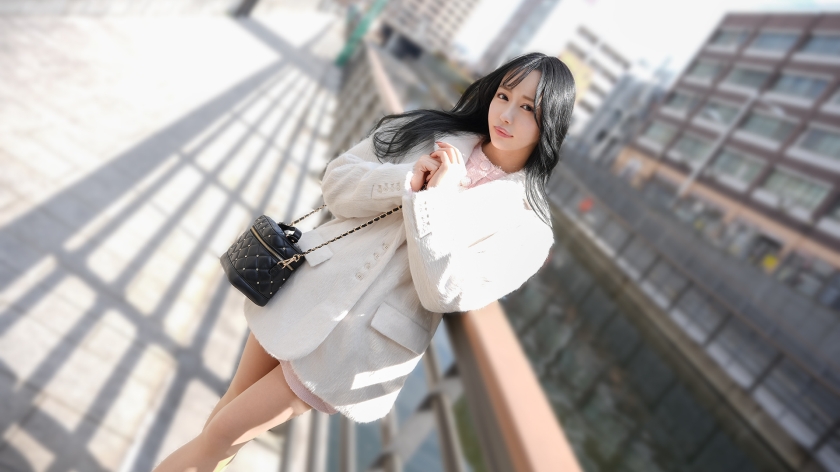 sp-SIRO-5708 AVレビュー この女、、エロい！！！【えみり 大学生】男どもを振り向かすメロい女。完成されたカラダ。爆乳と神くびれを武器に男の精子を搾り取る！！【初撮り】ネットでAV応募→AV体験撮影 2589 高山エミリ 画像シーン02