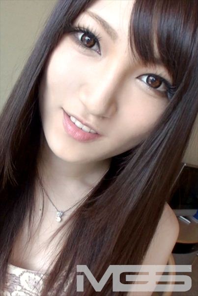 リオナ 19歳 居酒屋バイト