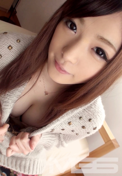 メイ 19歳 大学生
