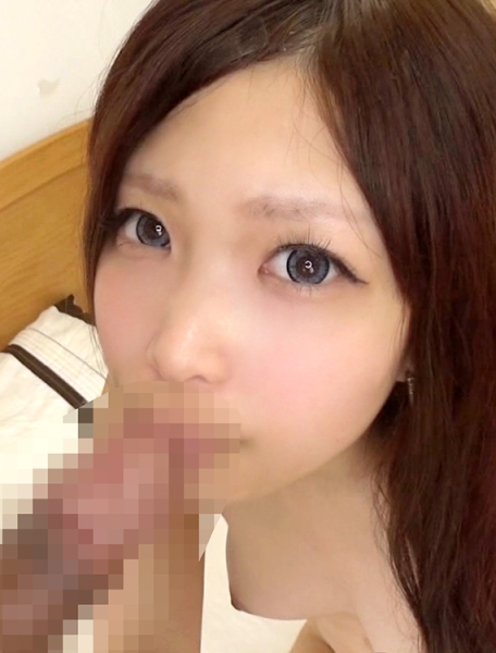 鈴 20歳 レストラン店員