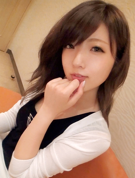 まき 23歳 居酒屋店員