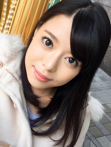 さくら 18歳 TVプロデューサーアシスタント