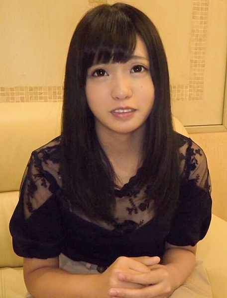 アイナ 18歳 パン屋店員