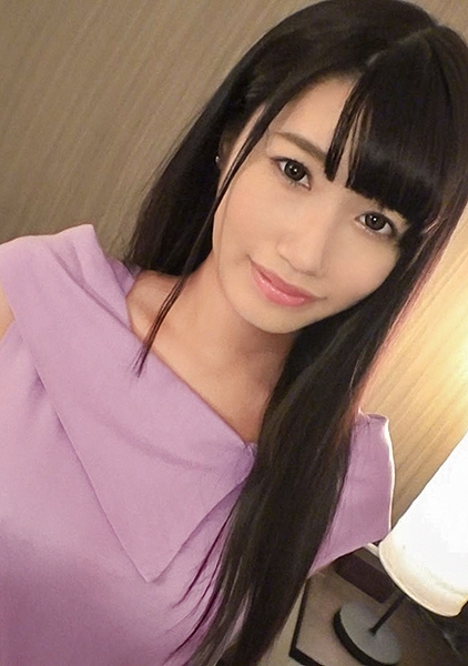 【初撮り】ネットでAV応募→AV体験撮影 977 清楚系の女子大生が本当の自分を見せる為にAV出演を決意！カメラの前では精子を搾り取る程の締め付けと乱れ具合で淫乱な一…