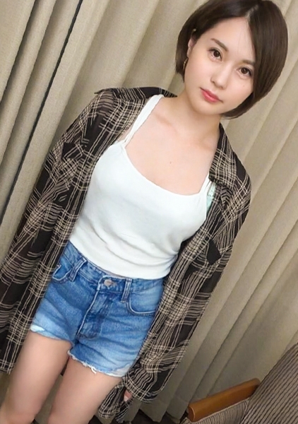 【初撮り】【こんな美少女が..】【高純度の極上猥尻】雪肌美女のエッチな魅力に引き込まれる60分。とんでもないエロさを魅せつける美少女は.. ネットでAV応募→AV体験撮影 1347