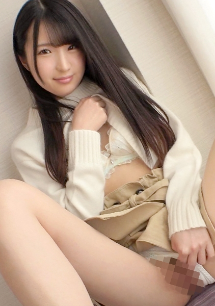 【初撮り】【極白の美肌】【童顔上目遣い奉仕】素朴系な見た目の童顔大学生はエッチなことに興味津々。経験薄の華奢なからだに未知の激ピスを叩き込めば、泣きそうな顔でからだを…