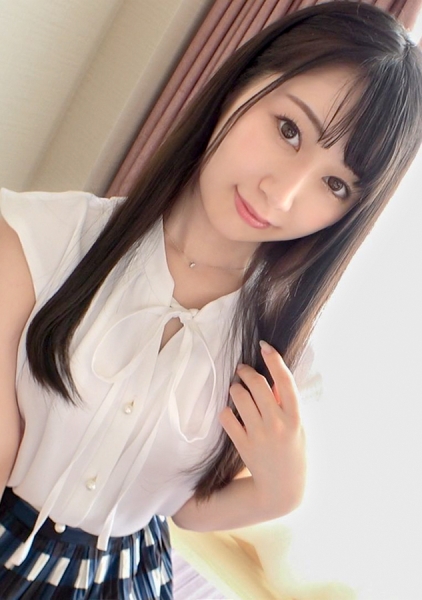 【初撮り】【現役美少女JD】【止まらないハメ潮】女性らしい華奢でしなやかな体つきの美少女JDが登場。好きな人としか経験がなかった初心ムスメがカメラ前で存分に痴態を晒し…