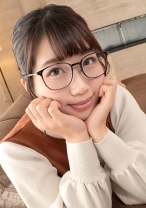 【初撮り】【メガネ女子】【濃厚がっつきフェラ】真面目そうに見えてハメ潮を連発する敏感むっつりスケベっ娘を発掘。男根でいっぱい突かれ限界突破した激濡れオマ○コは、愛液を止めどもなく垂れ流していき.. ネットでAV応募→AV体験撮影 1782