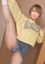 【初撮り】【柔らかな白肌】【張り感美しいヒップ】ハイトーンヘアーに幼顔が印象的なカジュアル系ギャルが登場。『そこ気持ちいぃ、そこしゅきいぃ..』理性が崩壊しエロ漫画のように激しく乱れ狂うと.. 応募素人、初AV撮影 274